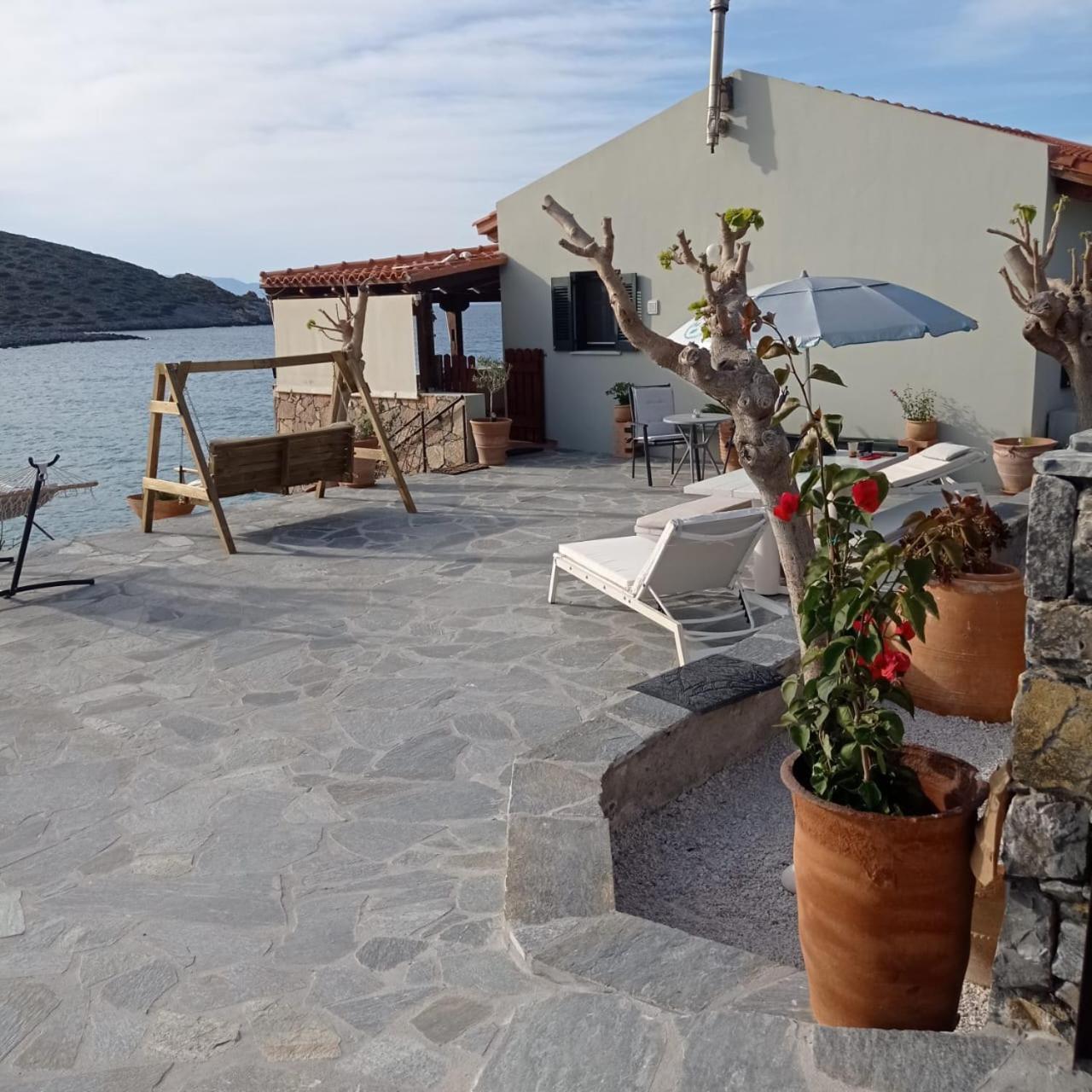 Tholos Alexandra'S Beachfront House Kavoúsion Buitenkant foto